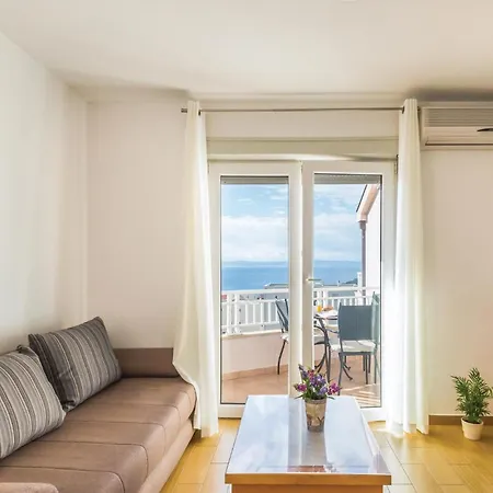 Vukovarska Iii Apartment Makarska